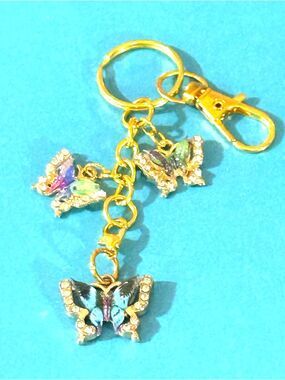 Handmade Gold-tone Butterfly Charm Keychain/ Bag Charm with Iridescent Accents